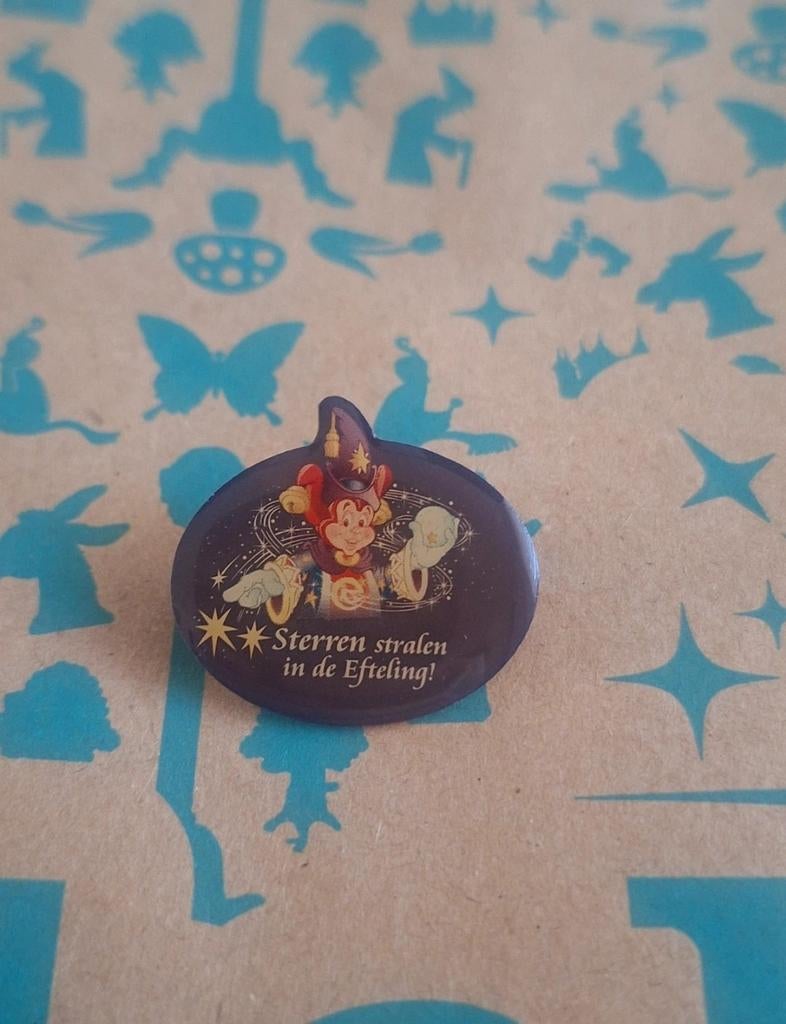Efteling pin sterren stralen in de efteling, Verzamelen, Ophalen of Verzenden, Zo goed als nieuw, Button of Speldje