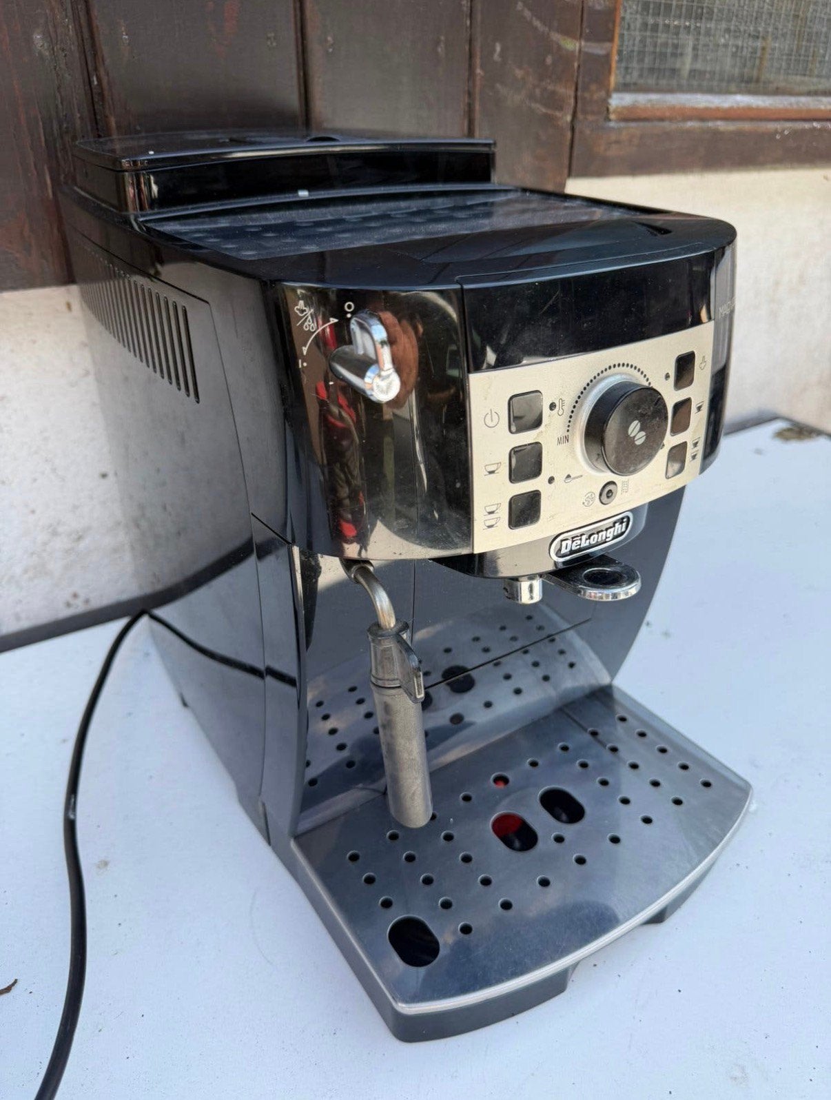Delonghi magnifica S, Ophalen of Verzenden, Zo goed als nieuw, Koffiemachine