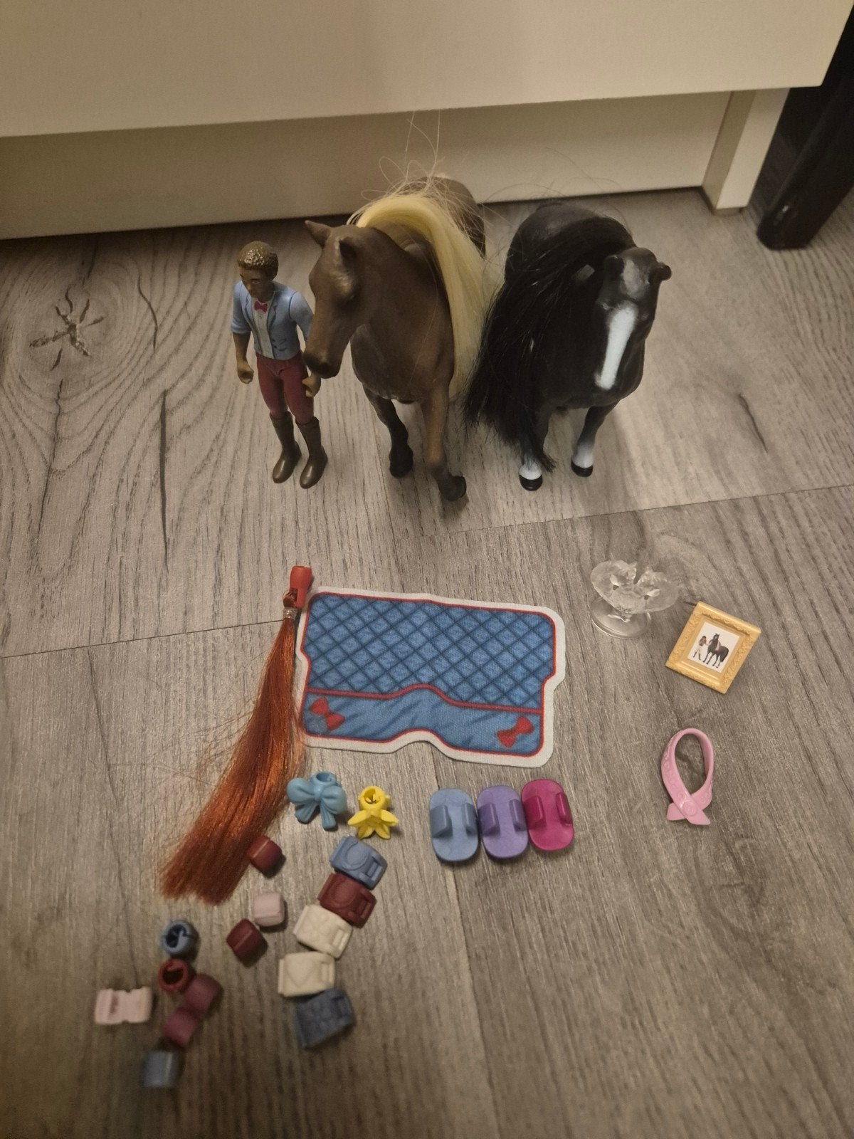 Schleich paarden met accessoires en poppetje, Ophalen