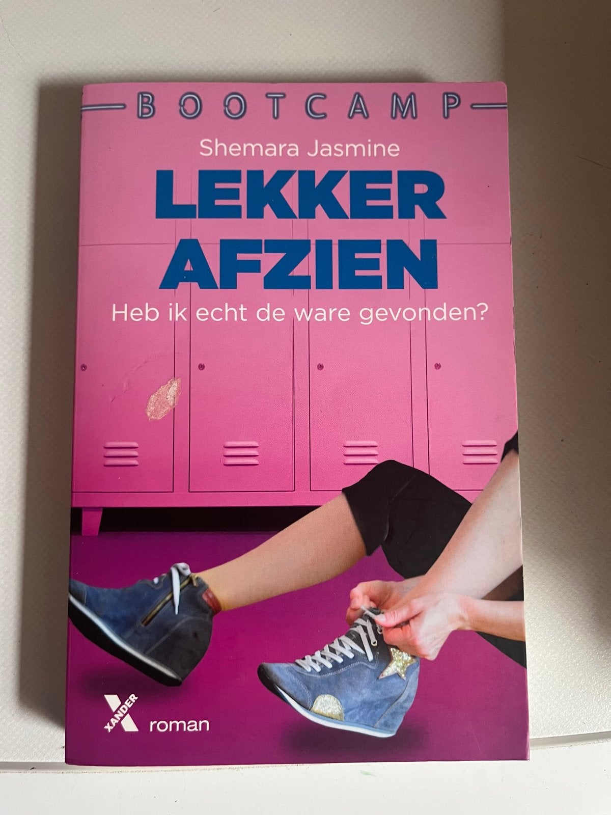 Lekker Afzien - Bootcamp reeks - Shemara Jasmine, Boeken, Ophalen of Verzenden, Gelezen