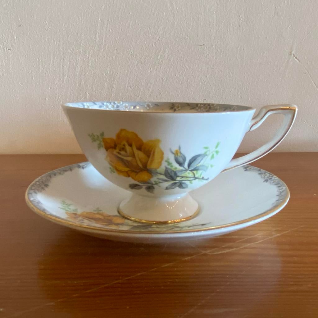 3x Royal York Bone China England kop en schotel, Ophalen