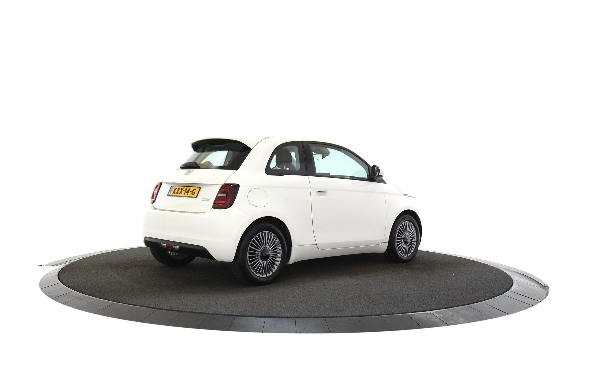 Fiat 500 42 kWh Apple carplay lm 16'' Virtual cockpit soh 97, Automaat, Gebruikt, 0 kWh, 4 stoelen