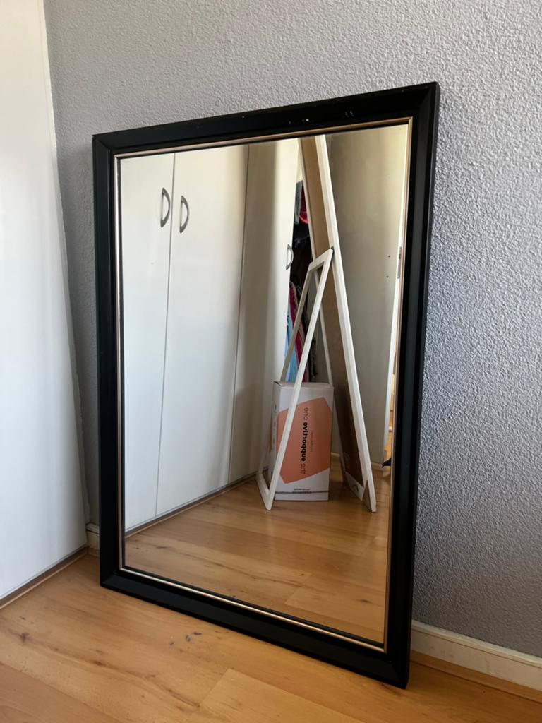 Grote spiegel met licht beschadigde lijst (100x70 cm), Gebruikt, Ophalen of Verzenden, 75 tot 100 cm, Minder dan 100 cm