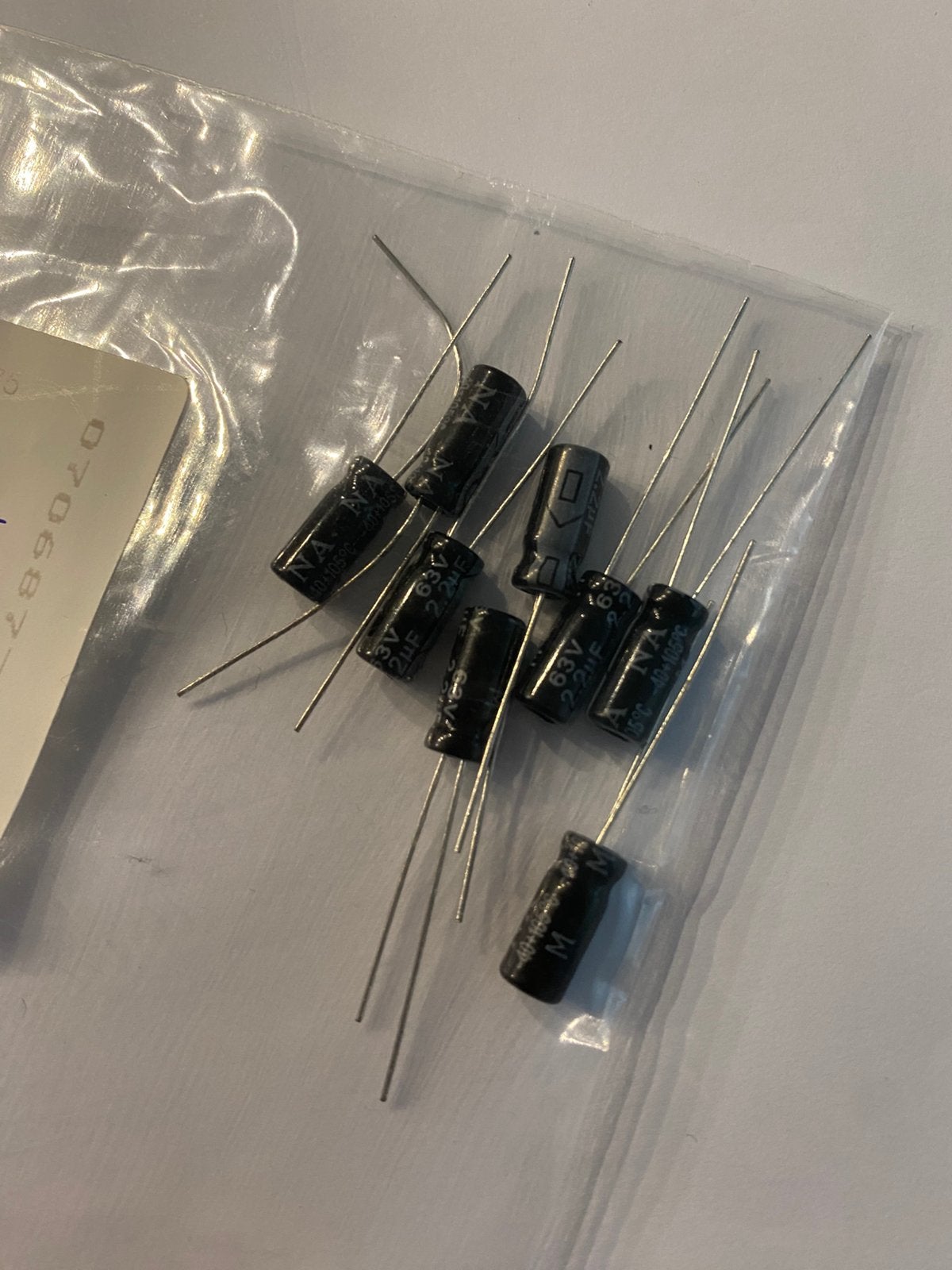 Elco RA 2.2/63 PHT 2.2 UF 63V 105 8 stuks Prijs is per stuk, Ophalen of Verzenden, Nieuw