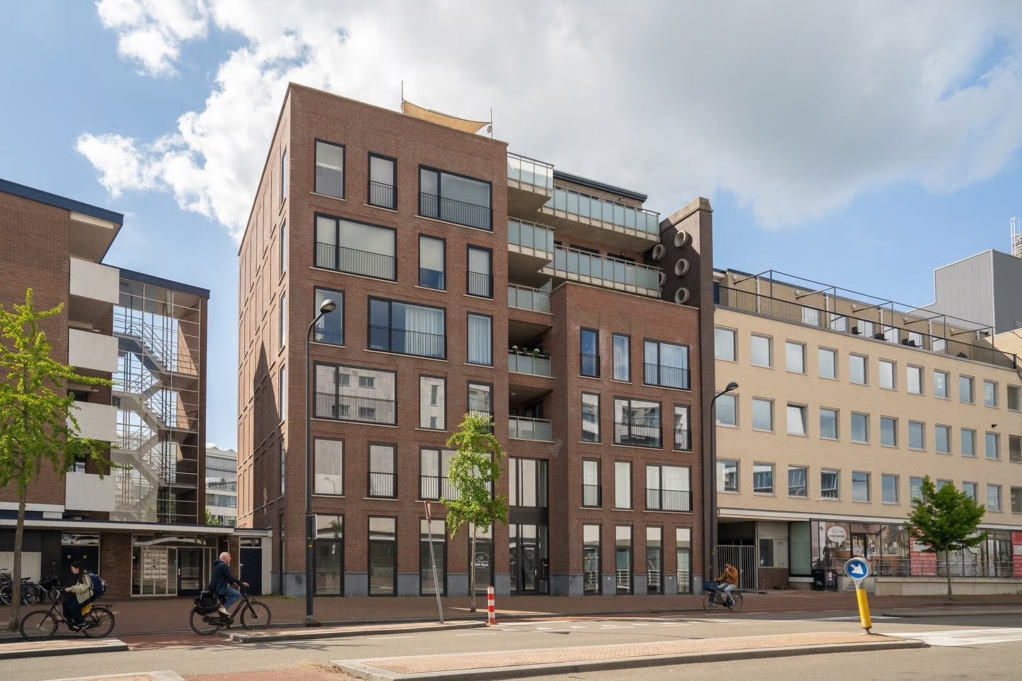 Direct beschikbaar luxe appartement in hart Enschede, Huizen en Kamers, 111 m², Overijssel, Enschede, Appartement