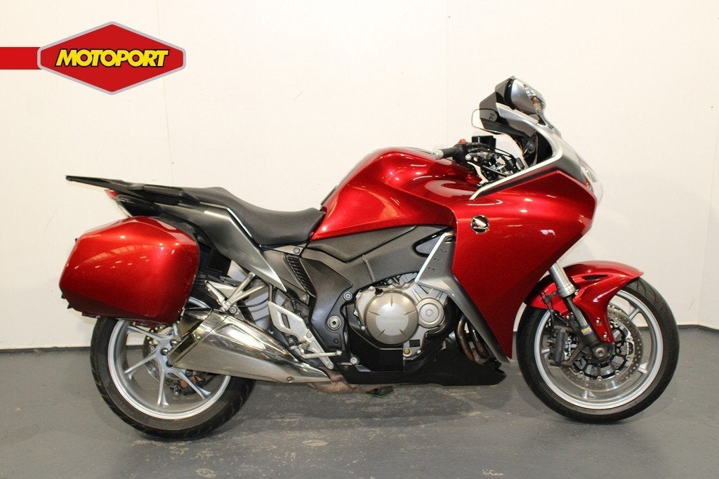 Honda VFR 1200FA (bj 2010), Motoren, Bedrijf, Sport, Mc.benelux@honda-eu.com, Doornveld 180
B-1731  Zellik, BE