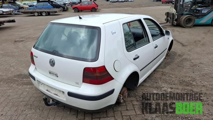 Achterbumper van een Volkswagen Golf (LB9A), Gebruikt, -, Volkswagen, -