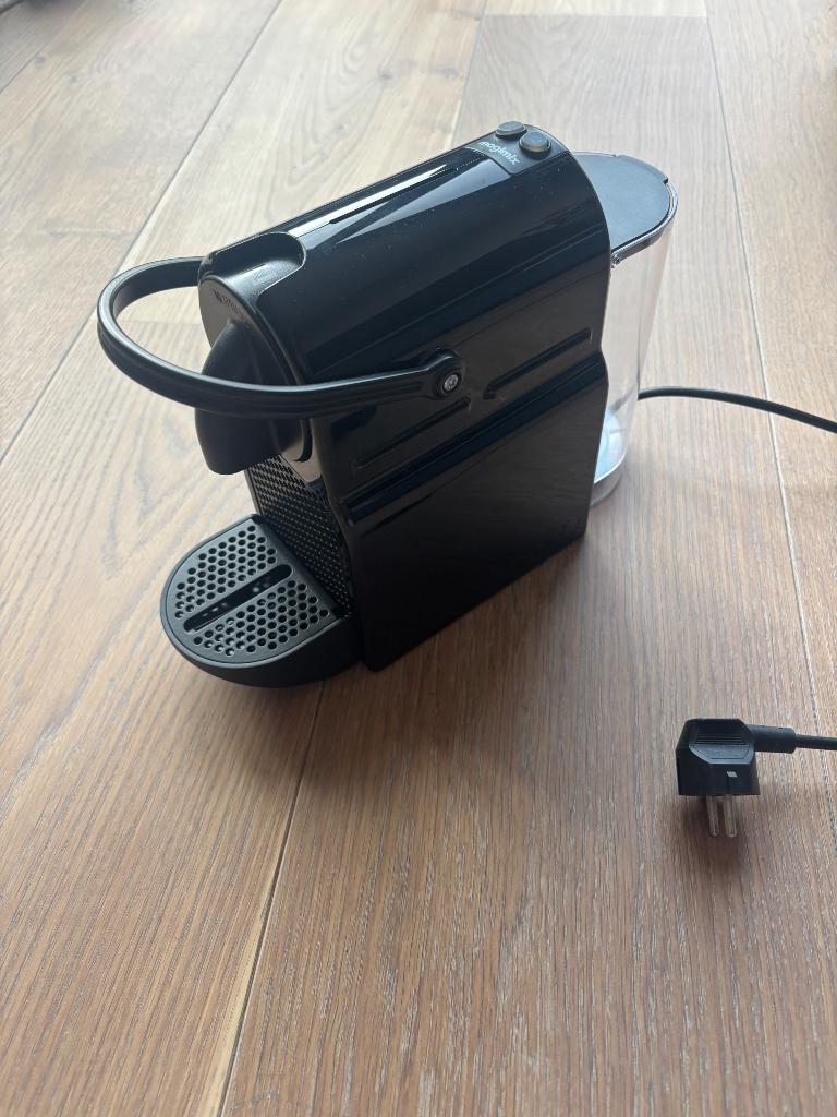 Nespresso Magimax koffiezetapparaat, Witgoed en Apparatuur, Koffiezetapparaten, Ophalen, Gebruikt, Koffiemachine, 1 kopje