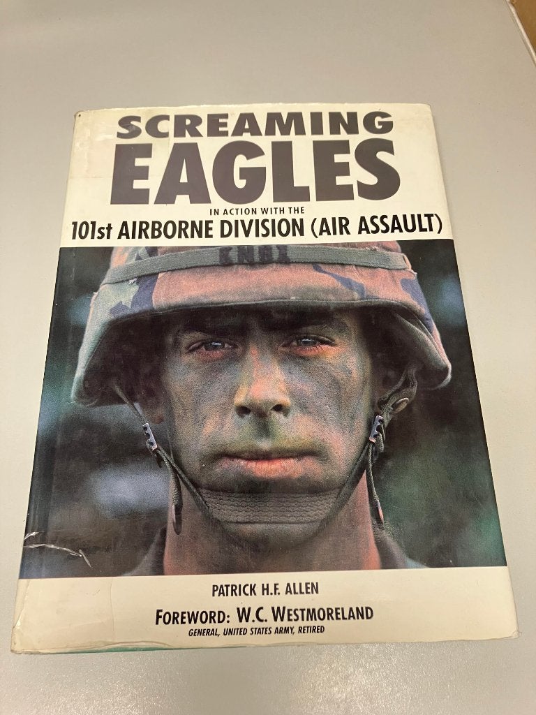 Screaming Eagles 101st Airborne div Air Assault, Ophalen of Verzenden, Niet van toepassing, Gelezen, Algemeen