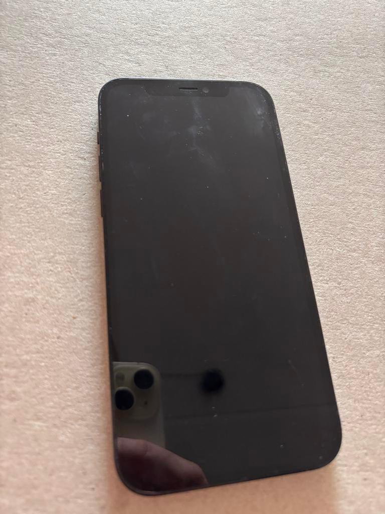 Apple iPhone 12 Zwart - inclusief lader en hoesje, 128 GB, Zwart, Ophalen of Verzenden, Zo goed als nieuw