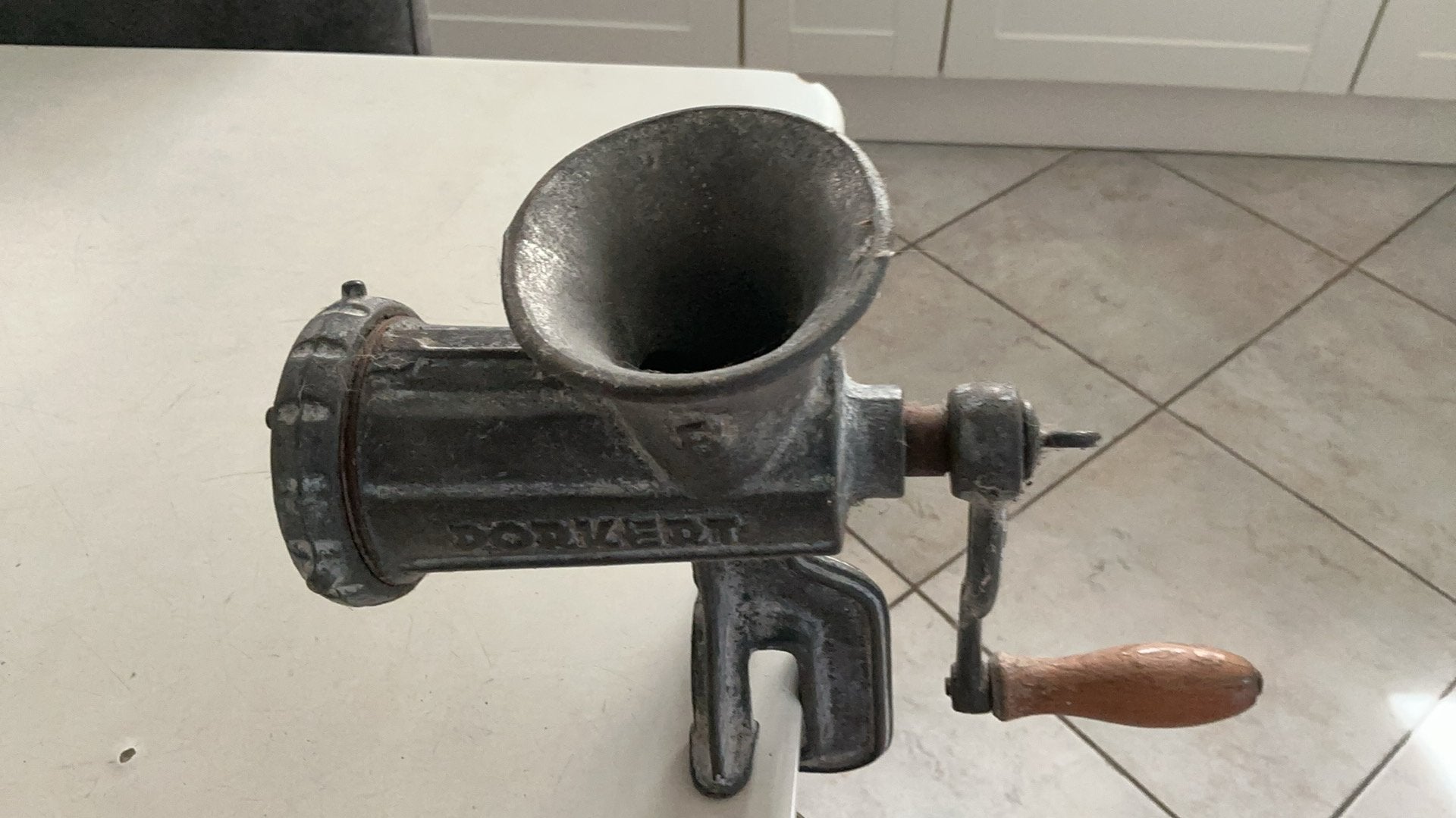 Vleesmolen, om gehakt mee te malen., Antiek en Kunst, Ophalen