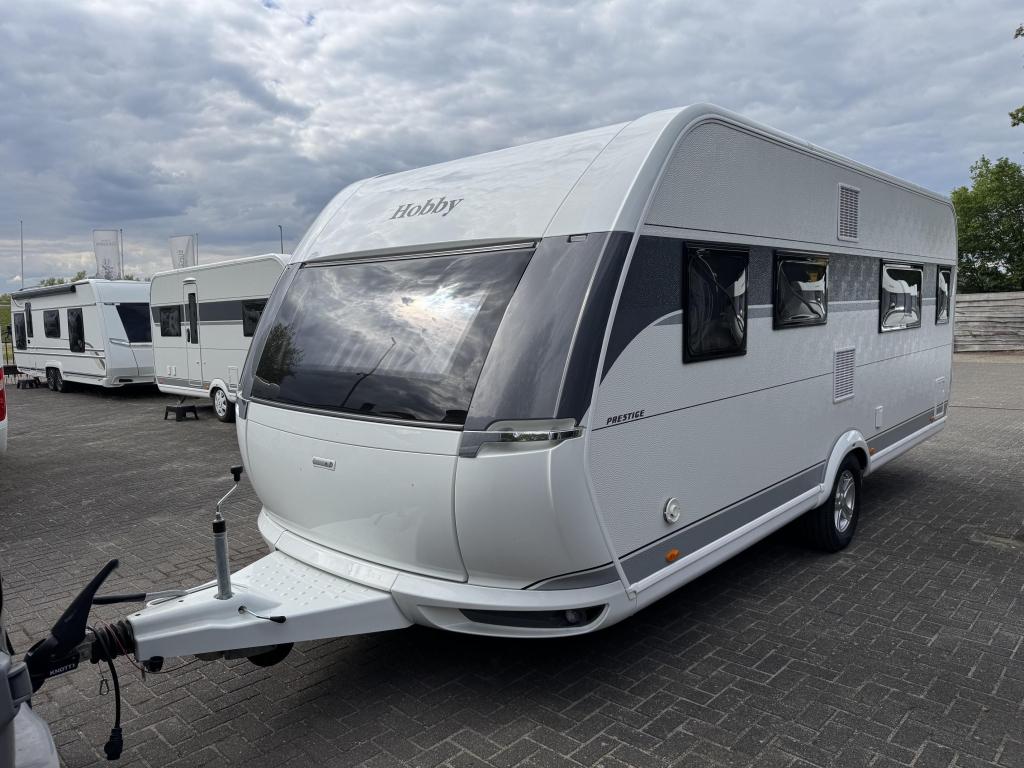 Hobby Prestige 560 WLU 2025 | Enkele bedden | Mover | Airco, Caravans en Kamperen, Caravans, Rondzit, Hobby, Bedrijf, Overige typen