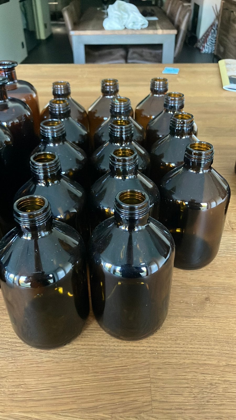 Bruine apothekersflessen, Ophalen