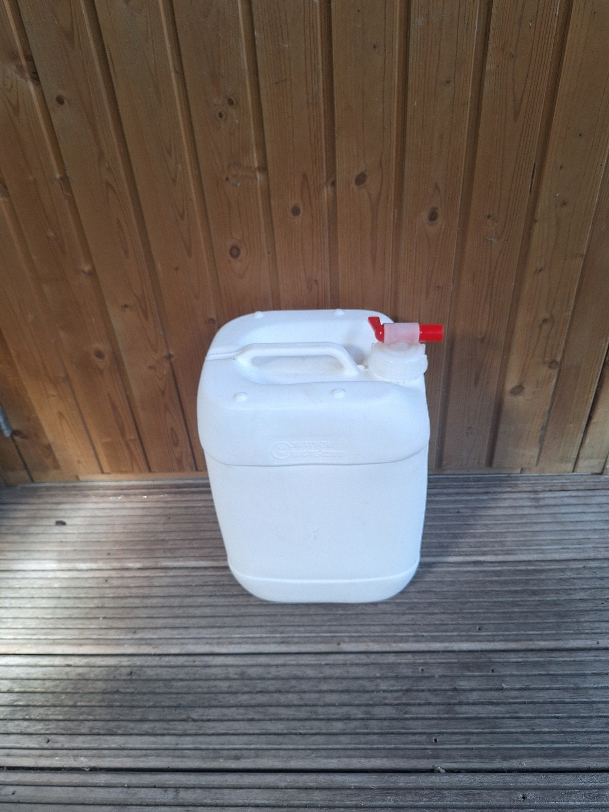Witte jerrycan met kraantje, Ophalen of Verzenden, Gebruikt