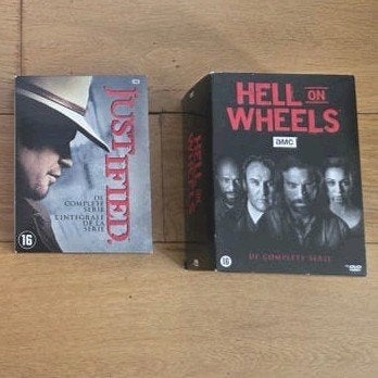 DVD boxen, Vanaf 16 jaar, Ophalen, Zo goed als nieuw