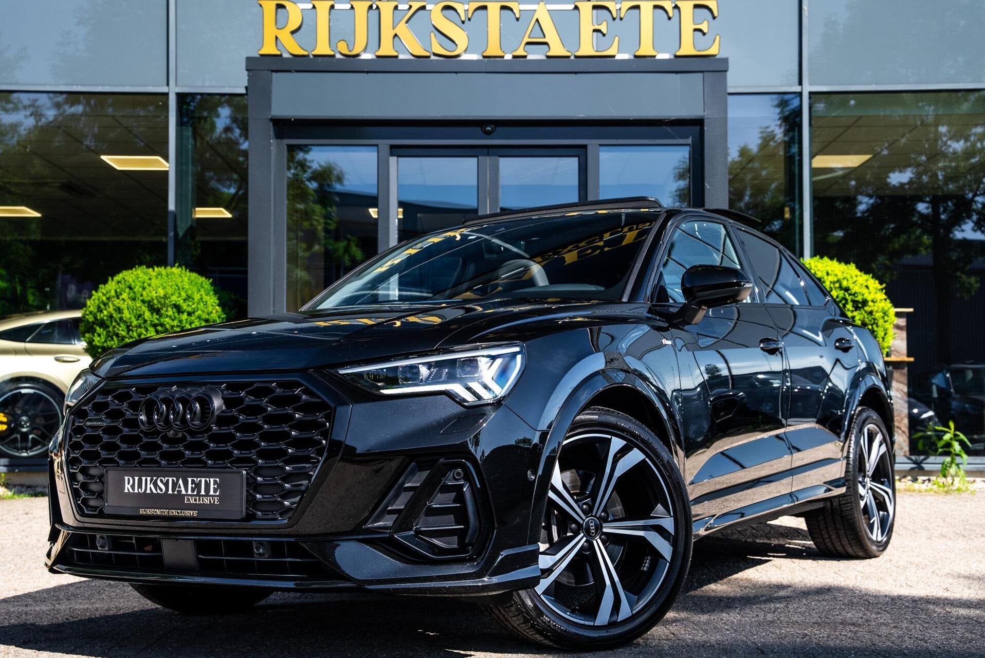 Audi Q3 Sportback 45 TFSI Quattro S-LINE|PANO|360|B&O|ACC, Auto's, Gebruikt, 4 cilinders, 1984 cc, Zwart