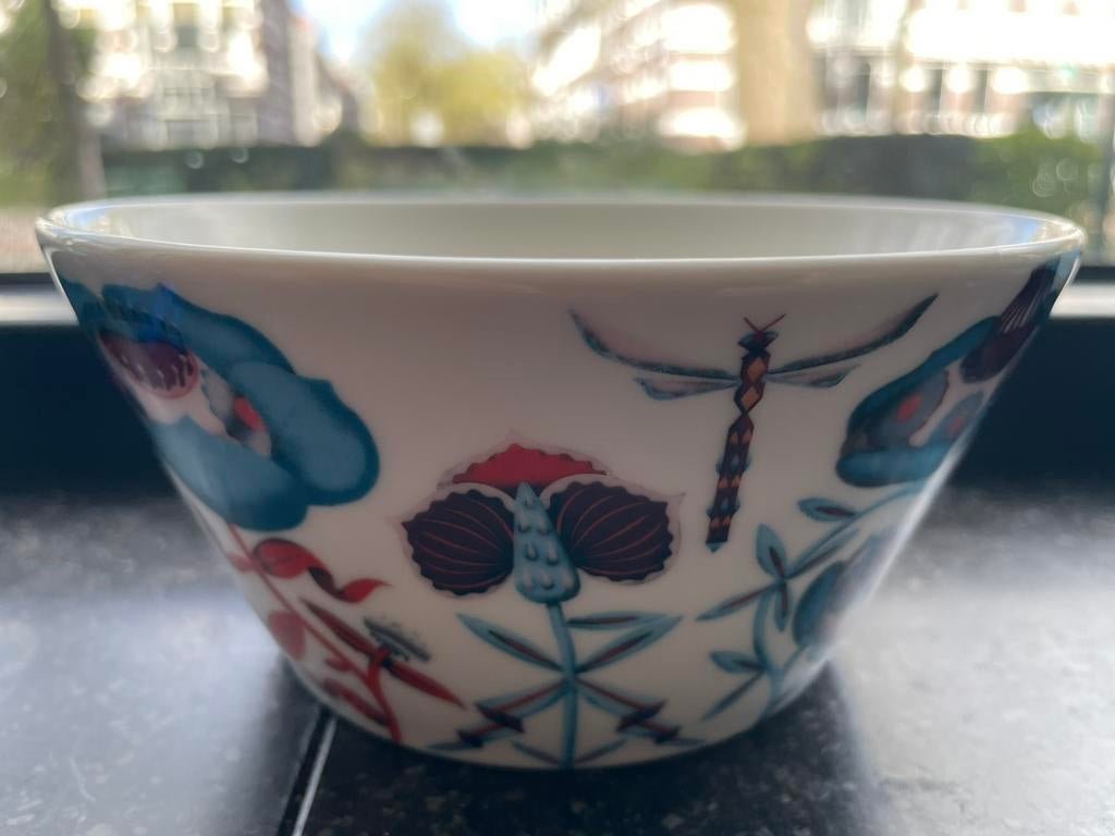 Iittala Korento schaal 0,6L blauw, Huis en Inrichting, Keuken | Servies, Ophalen of Verzenden, Overige stijlen, Aardewerk, Schaal of Schalen