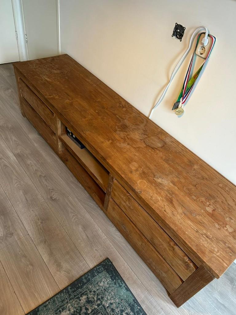 Lange lage kast, Ophalen, Gebruikt, 5 laden of meer, 150 tot 200 cm