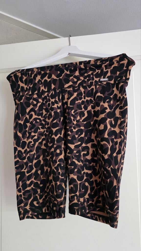Aim'n Cheetah Biker Shorts Maat M, Kleding | Dames, Sportkleding, Zo goed als nieuw, Hardlopen of Fietsen, Maat 38/40 (M), Overige kleuren