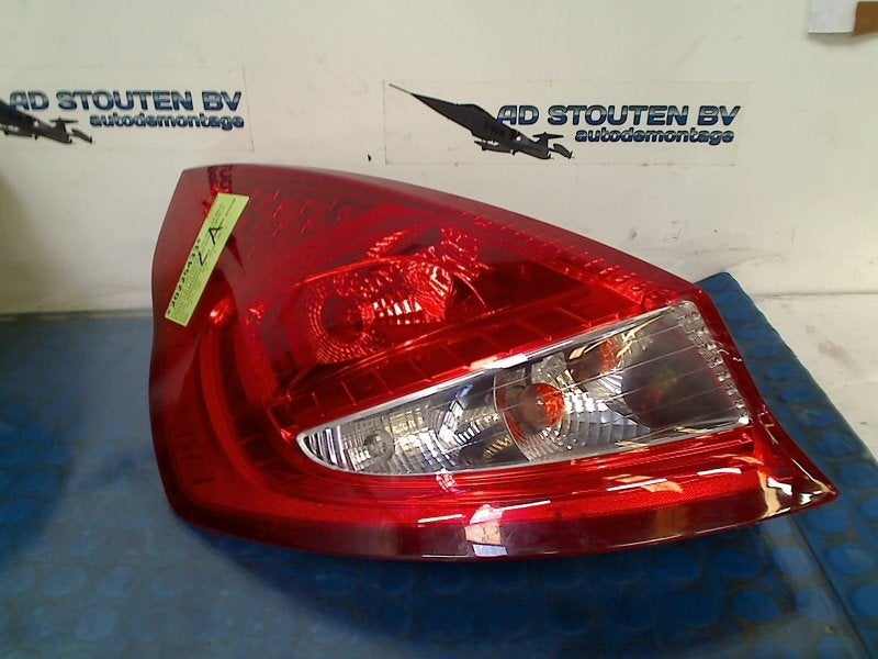 Achterlicht Links Ford Fiesta 6 (JA8) 2010 E412388, Gebruikt, Henry-Ford-Straße  1, Köln 50735, , Duitsland, Ford-Werke GmbH, Kunden@ford.com