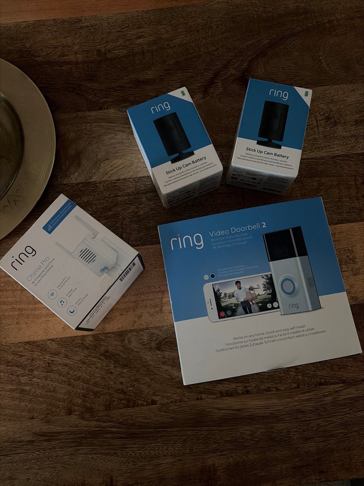 Ring Video Deurbel 2, Chime Pro & Stick Up Cam Batterijen, Ophalen, Beweging, Zo goed als nieuw, Compleet systeem