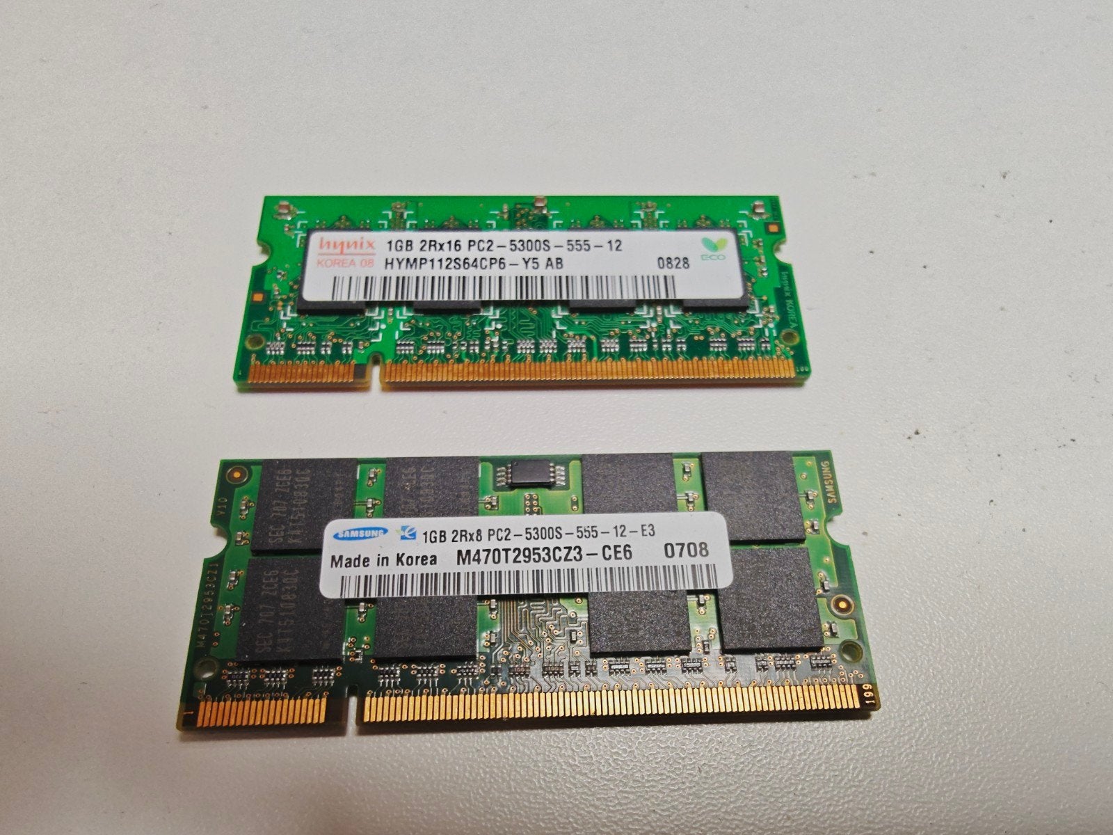 2x 1GB DDR2 RAM Geheugen voor Laptop (PC2-5300S), Ophalen of Verzenden, DDR2, Laptop, Gebruikt