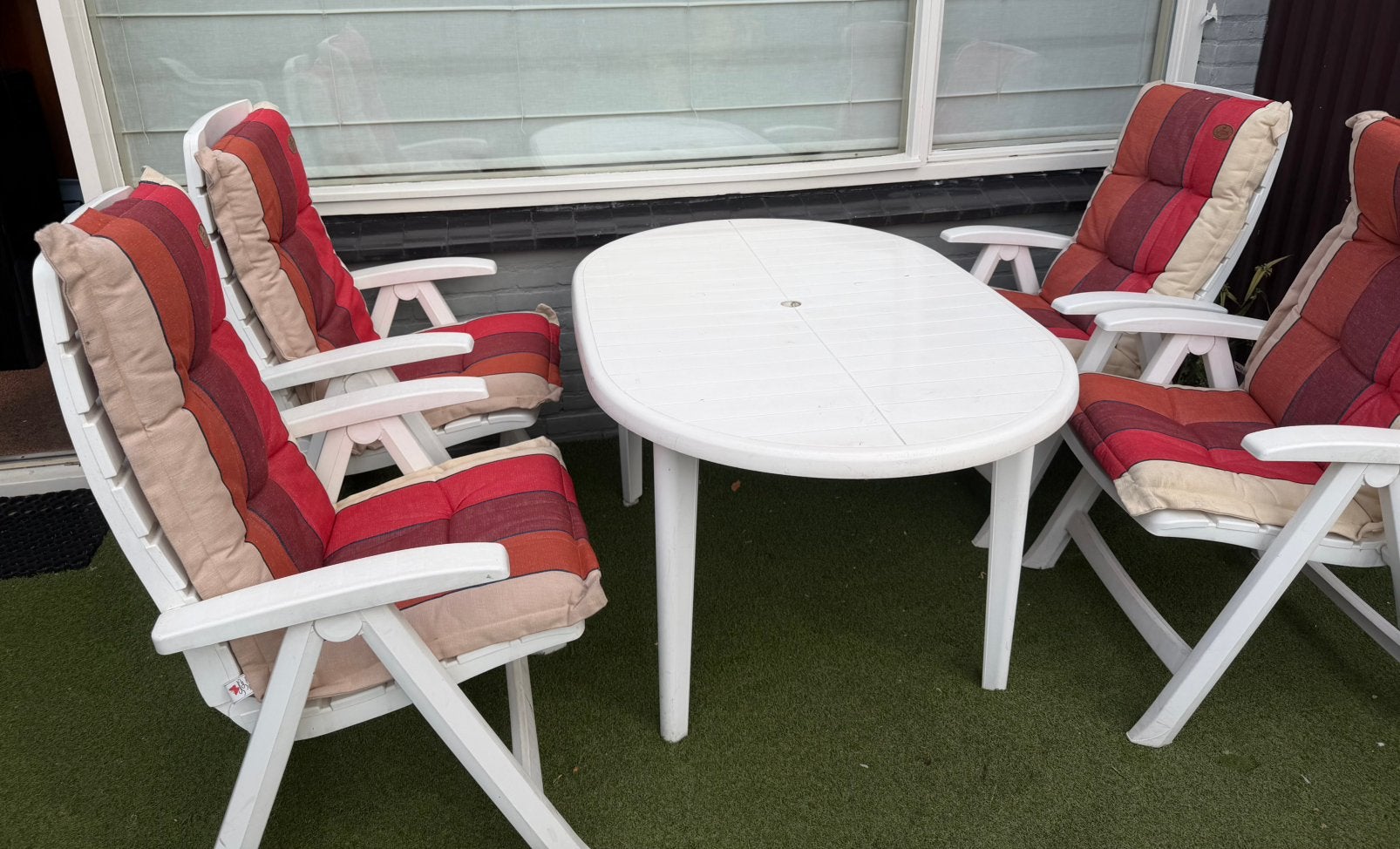 Hartman tuinset wit ( ovale tafel en 4x standenstoelen), Ophalen, Zo goed als nieuw, Kunststof