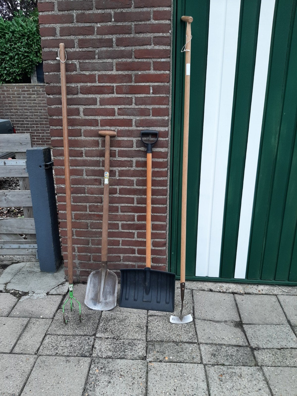 tuingereedschap, Ophalen, Gebruikt