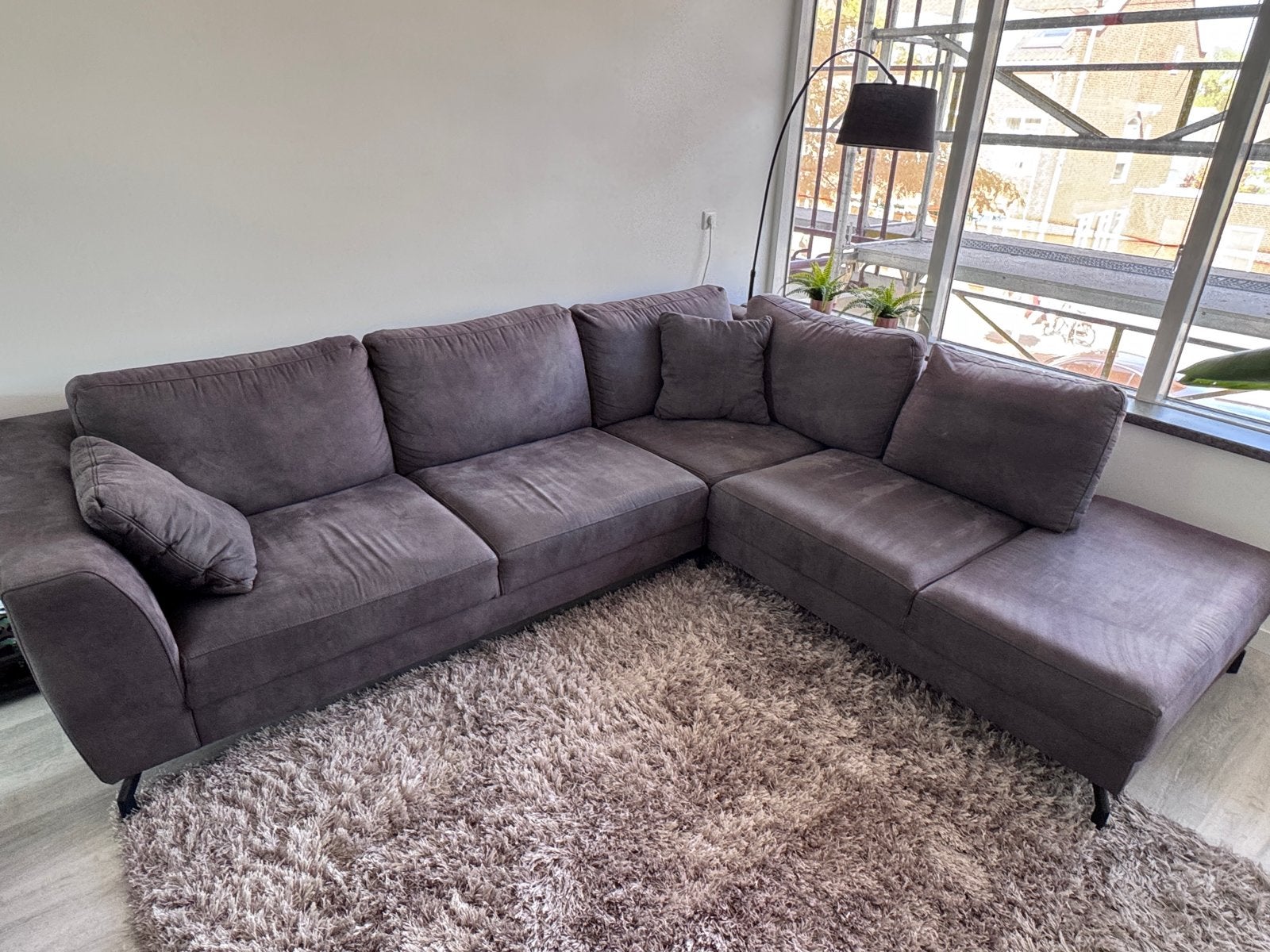 Seats and Sofas Lissabon hoekbank 325x195 cm Steel Grey, Ophalen, Gebruikt, Hoekbank, 300 cm of meer