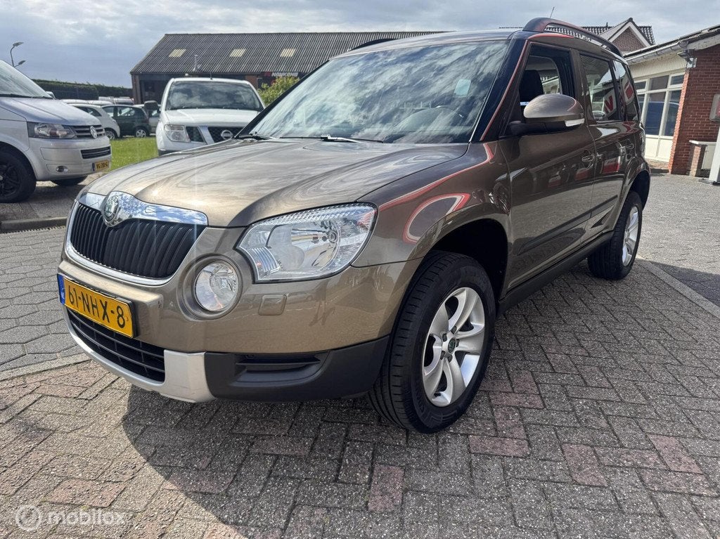 Skoda Yeti 1.2 TSI Ambition DSG Automaat 44604 KM !, Auto's, Skoda, Euro 5, 4 cilinders, Bruin, Origineel Nederlands