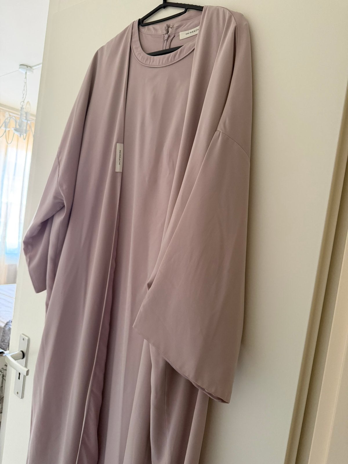 Merrachi dress en overgooier, Kleding | Dames, Ophalen of Verzenden, Zo goed als nieuw, Onder de knie