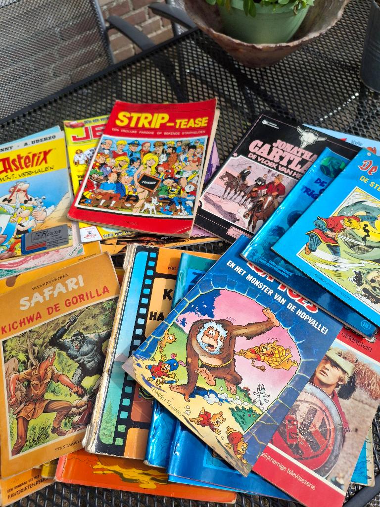 Strip bladen, Boeken, Stripboeken, Diverse, Meerdere stripboeken, Ophalen, Gelezen
