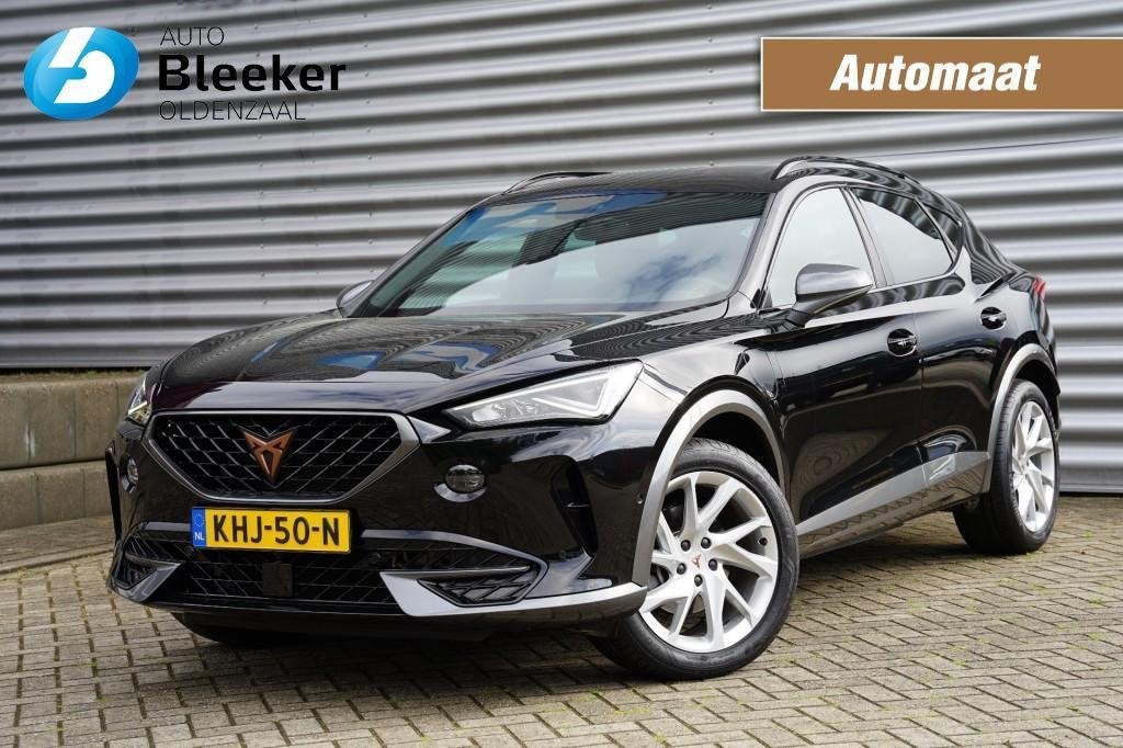 Cupra Formentor 1.4 E-Hybrid 204PK ACC Navi Carplay ECC Park, Auto's, Stof, Gebruikt, Zwart, 4 cilinders