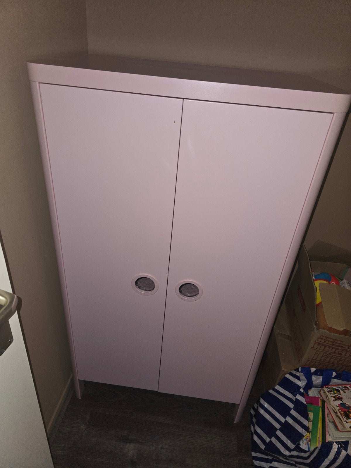 GRATIS IKEA Busunge Kledingkast, Ophalen, Gebruikt, 50 tot 70 cm, 105 cm of meer