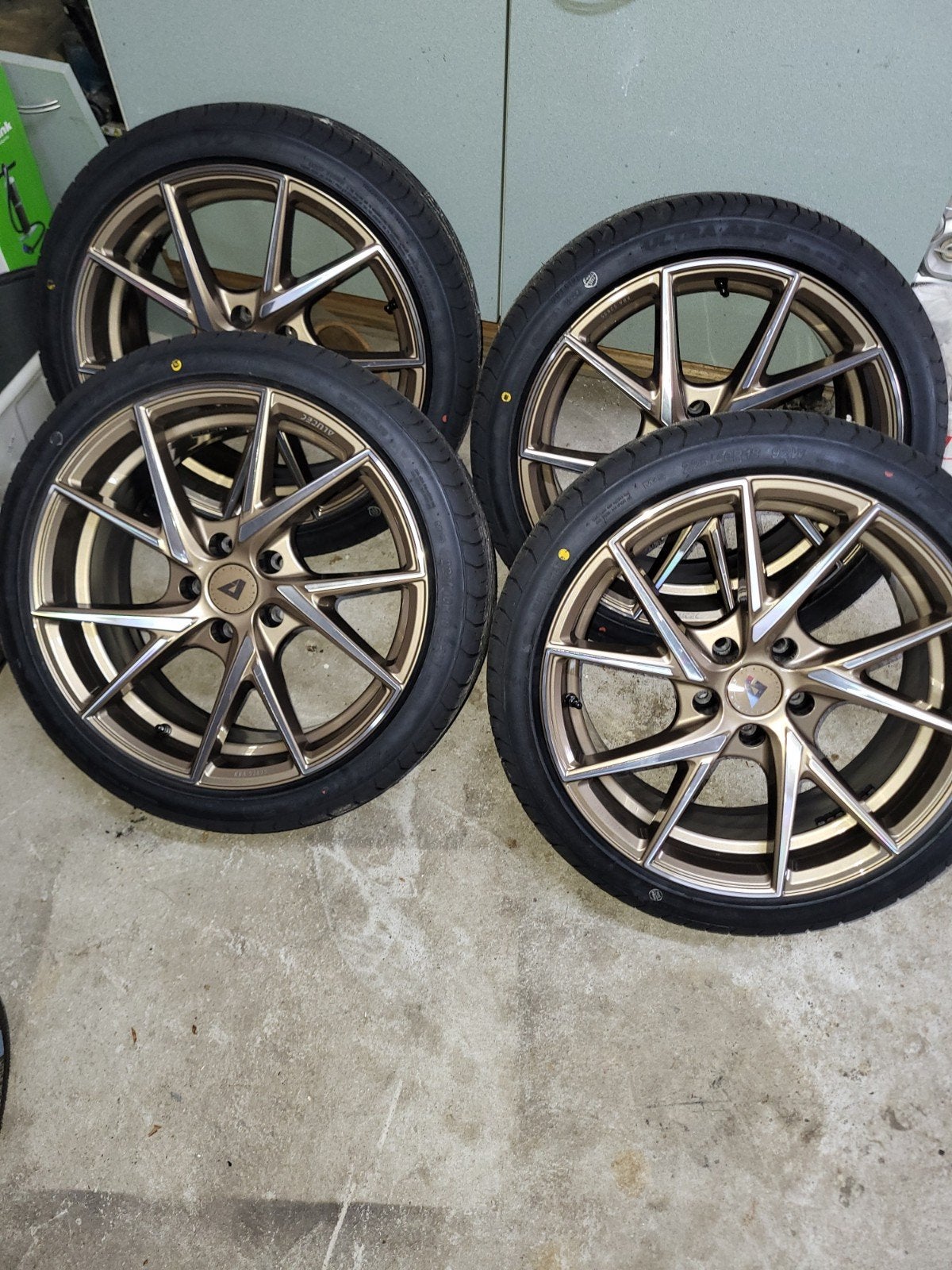 Nieuwe set 18 inch alutec velgen rijklaar 5x114.3, Auto-onderdelen, Banden en Velgen, Ophalen, 18 inch, Nieuw, Zomerbanden