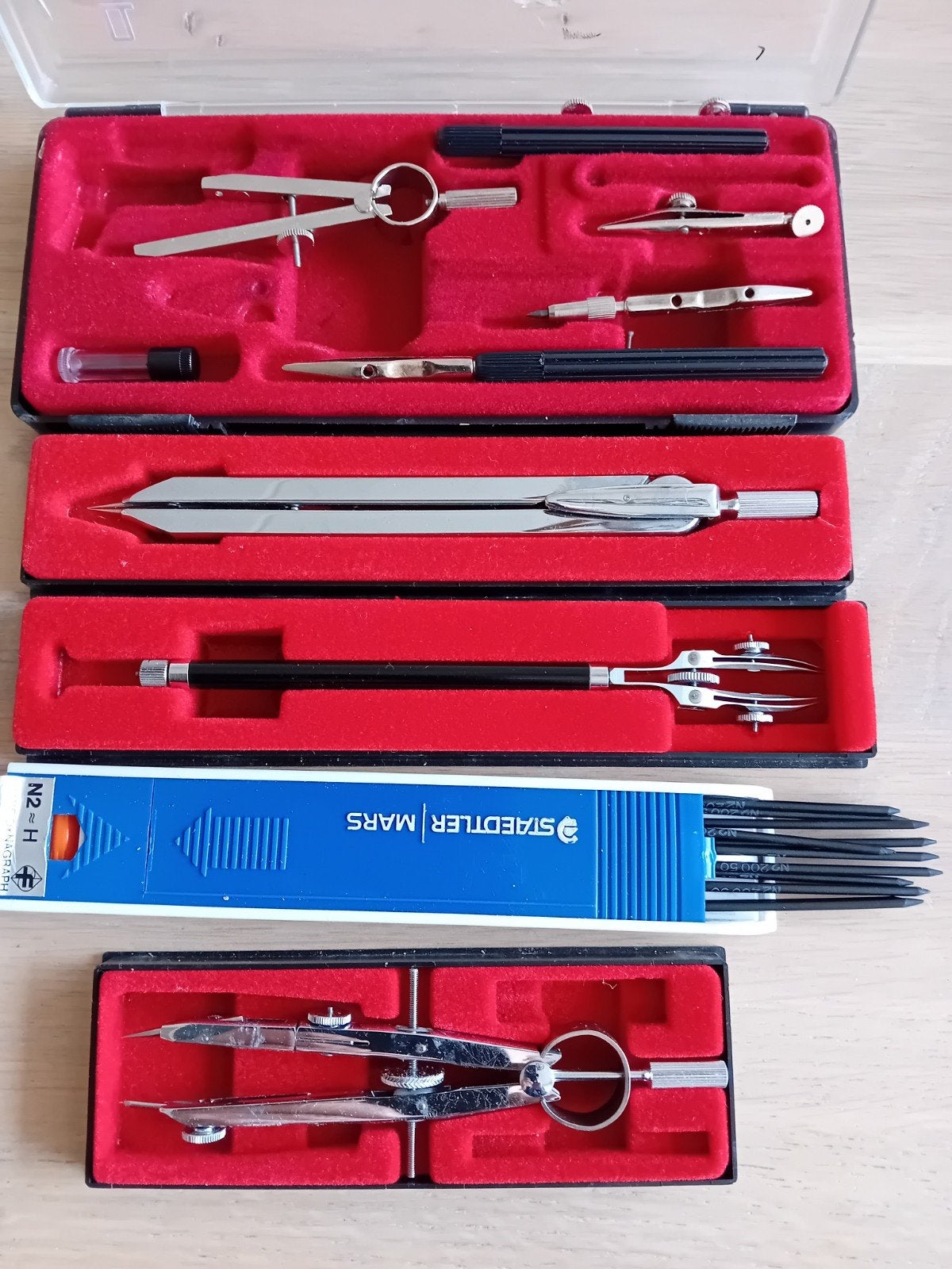 Tekenset te koop - Diverse tekenspullensets, Ophalen of Verzenden, Gebruikt, Overige typen