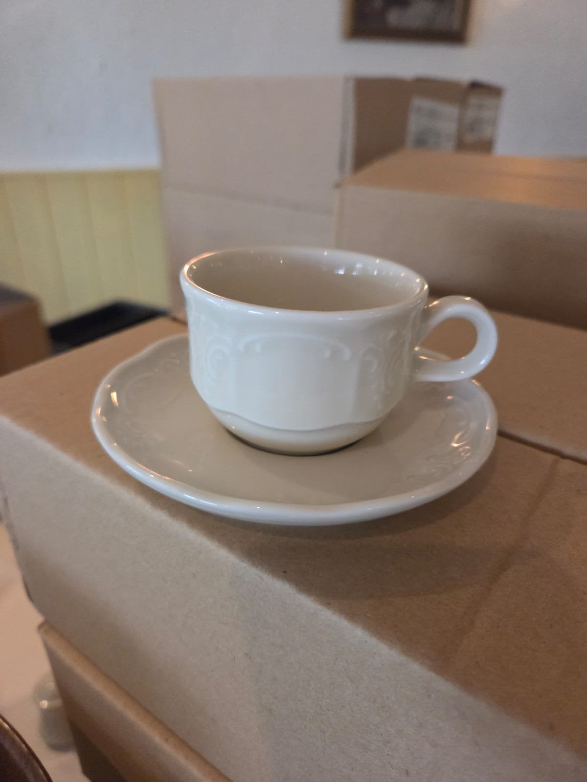 Lilien Bellevue horeca servies–Espressokop met extra schotel, Ophalen, Zo goed als nieuw, Overige stijlen, Kop(pen) en/of Schotel(s)