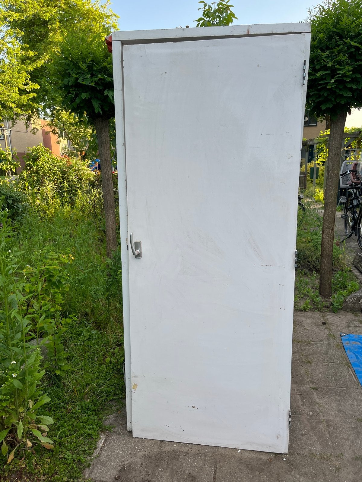 Stevige houten binnendeur met kozijn voor schuur/garage, Ophalen, Gebruikt, 80 tot 100 cm, Binnendeur
