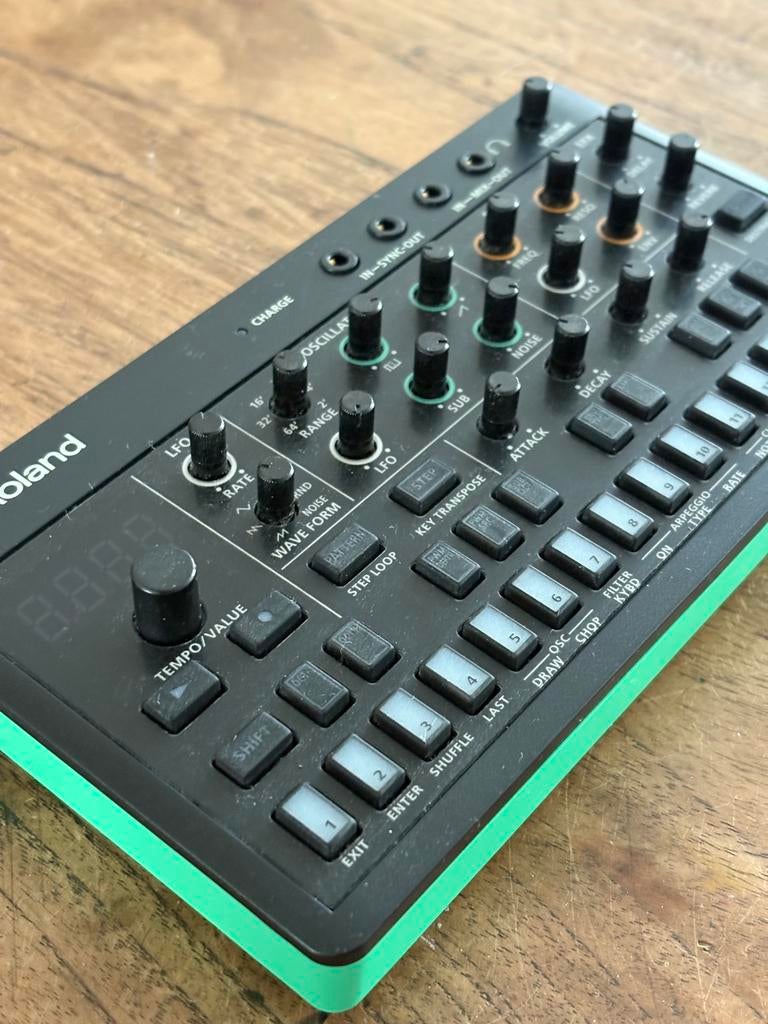 Roland AIRA S1, Muziek en Instrumenten, Synthesizers, Ophalen, Roland, Overige aantallen, Zo goed als nieuw