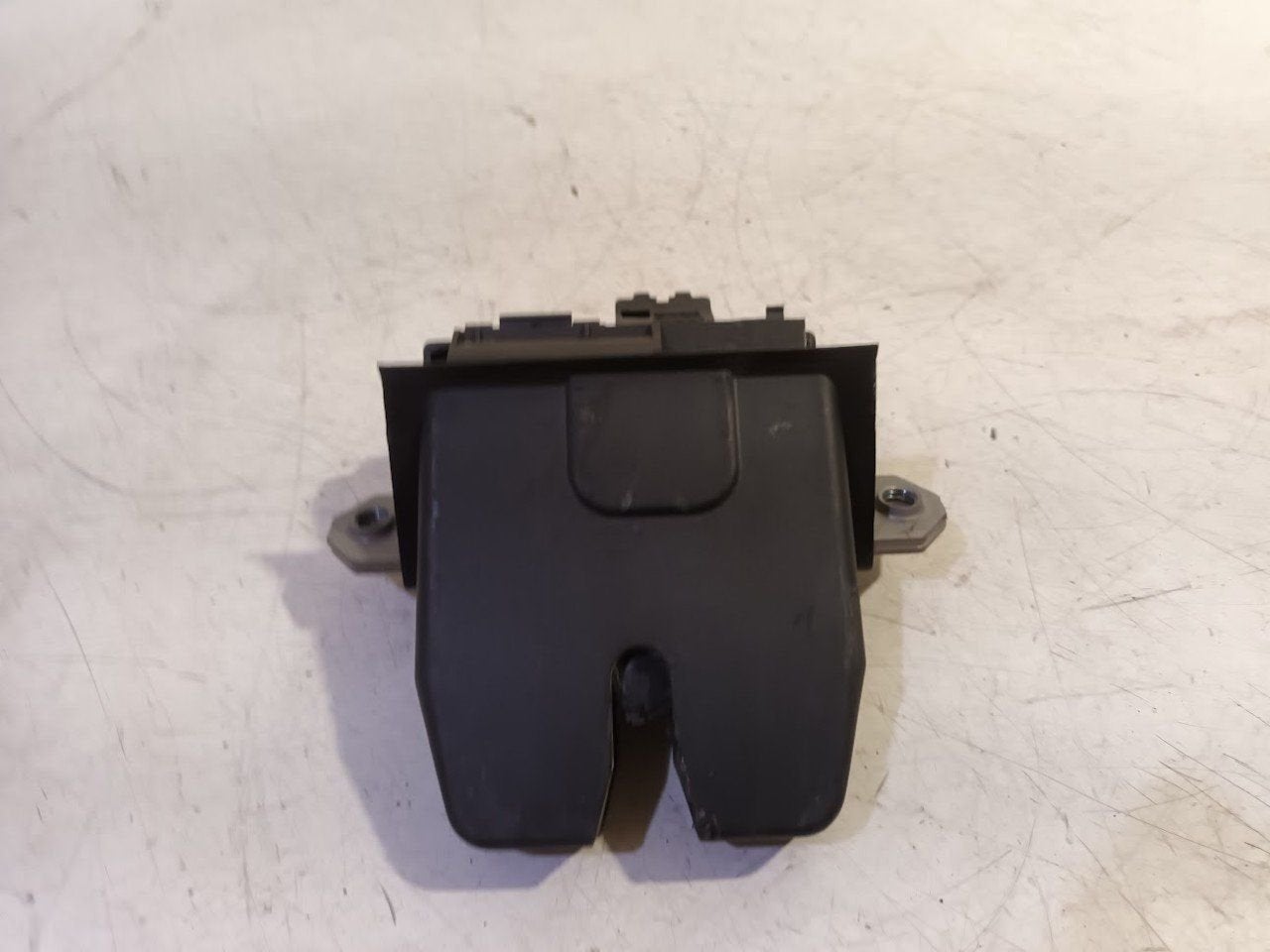 Slot mechaniek kofferdeksel achterklep elektrisch Ford Focus, Onderdelen@venauto.nl, Van der Ven Autorecycling B.V., Gebruikt