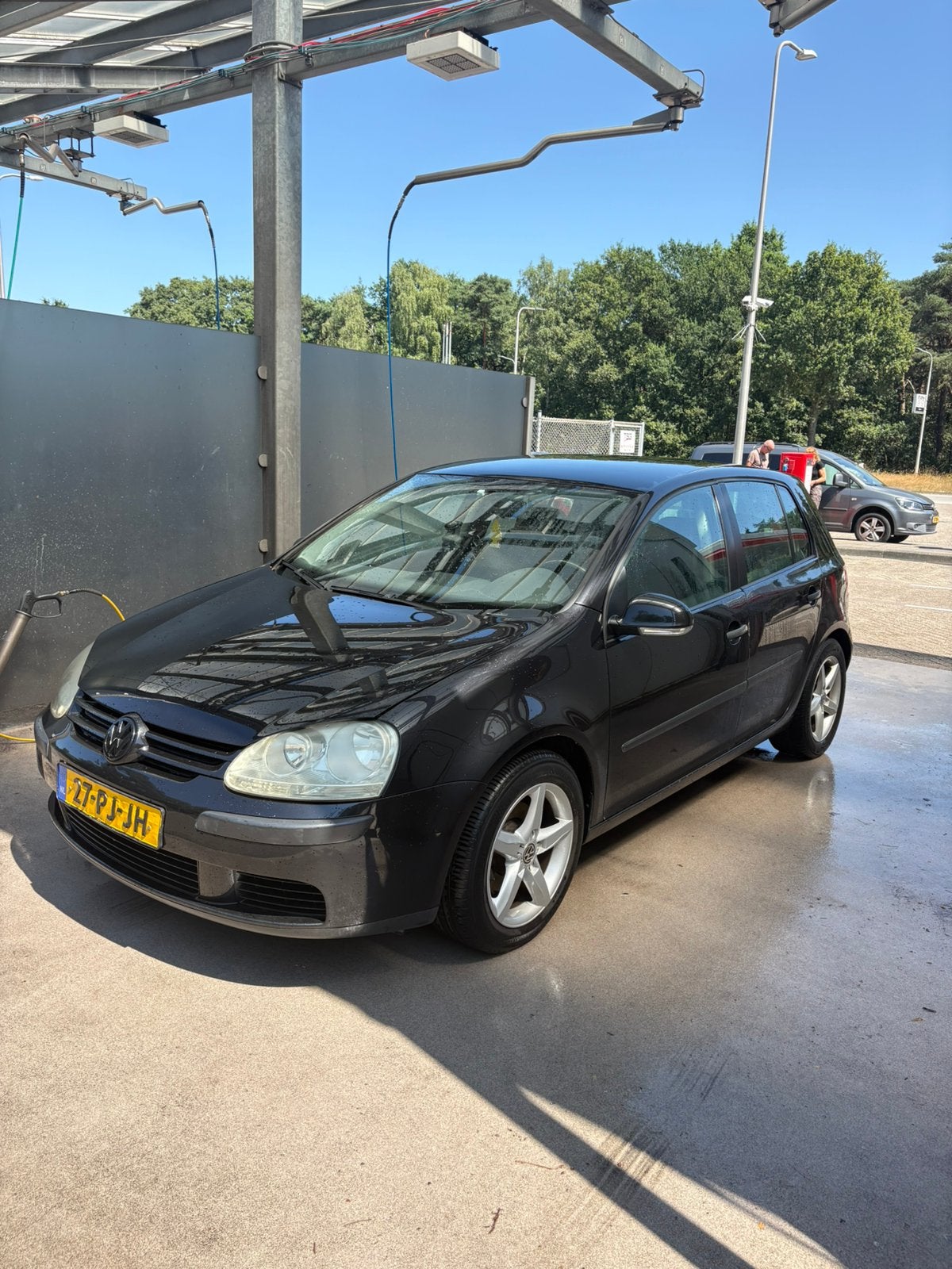 Volkswagen Golf 1.6 75KW 5D 2004 Zwart, Auto's, Voorwielaandrijving, Zwart, 4 cilinders, Overige bekleding