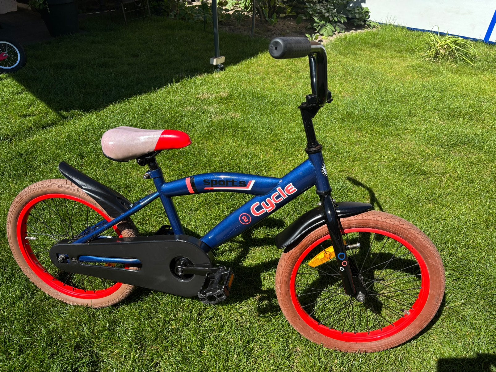 18” nette 2cycle  jongens fiets blauw oranje cross fiets, Fietsen en Brommers, Fietsen | Jongens, Ophalen of Verzenden, Zo goed als nieuw