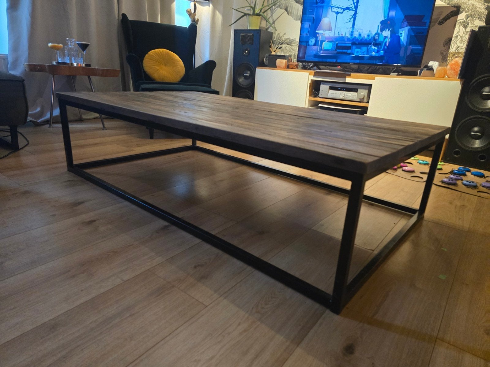 Grote massief houten salontafel met zwart stalen onderstel, Overige houtsoorten, Zo goed als nieuw, 150 tot 200 cm, Industrieel