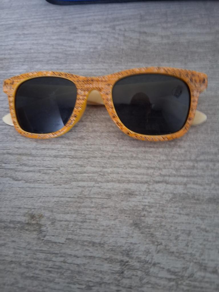 Leuke kinderzonnebril van The Lion King, Ophalen, Zonnebril, Geel, Gianni Versace