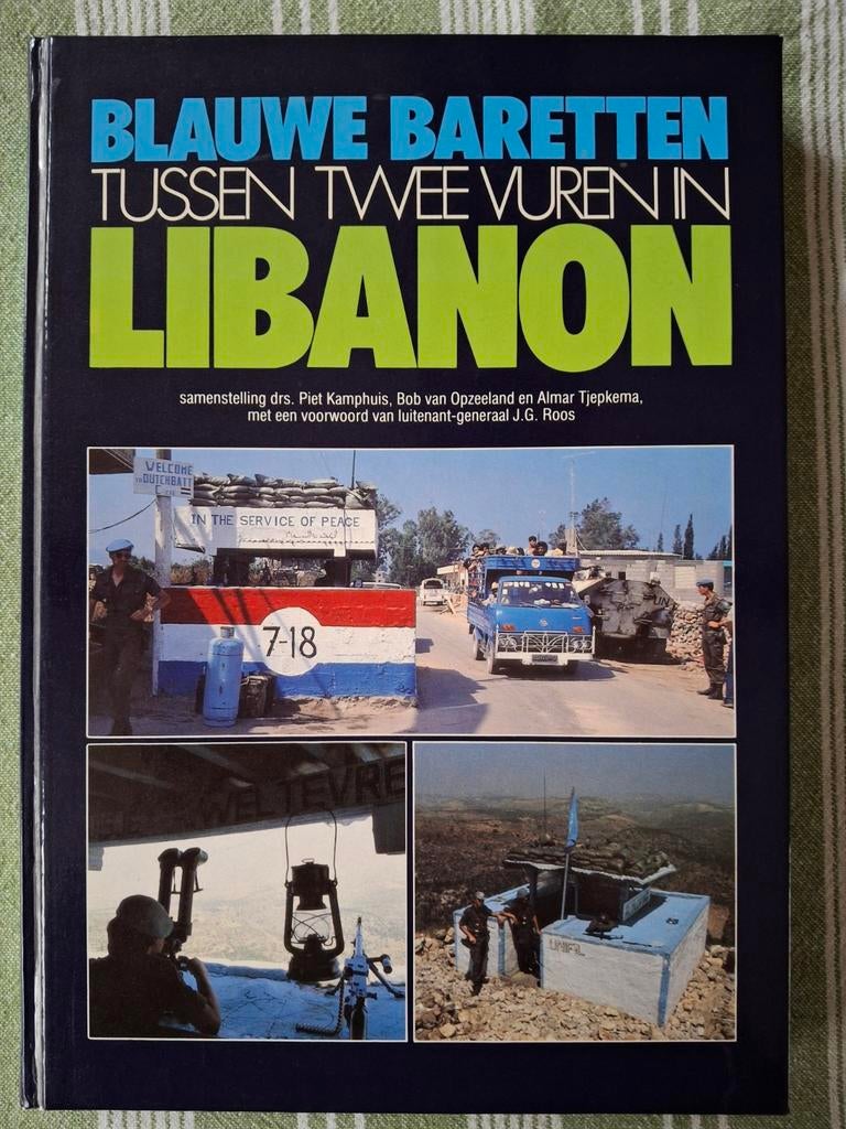 Unifil Libanon boek, Gelezen, Ophalen of Verzenden, Landmacht, 1945 tot heden