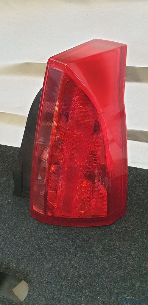 Achterlicht rechts Cadillac BLS sedan 67757981 origineel geb, Cadillac, Gebruikt, Info@gm.com, Ophalen of Verzenden