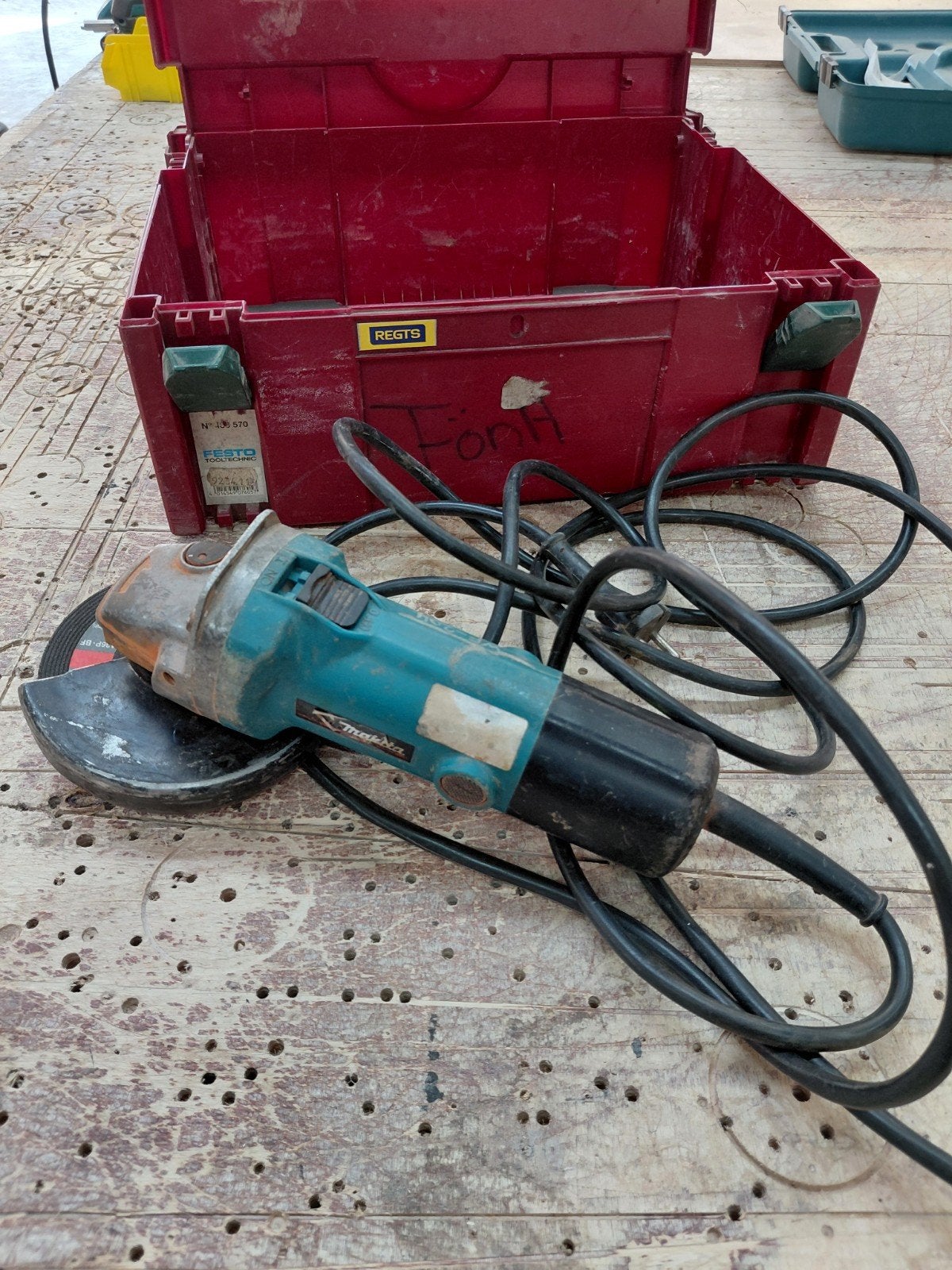 Gebruikte Makita haakse slijper met koffer, Ophalen of Verzenden