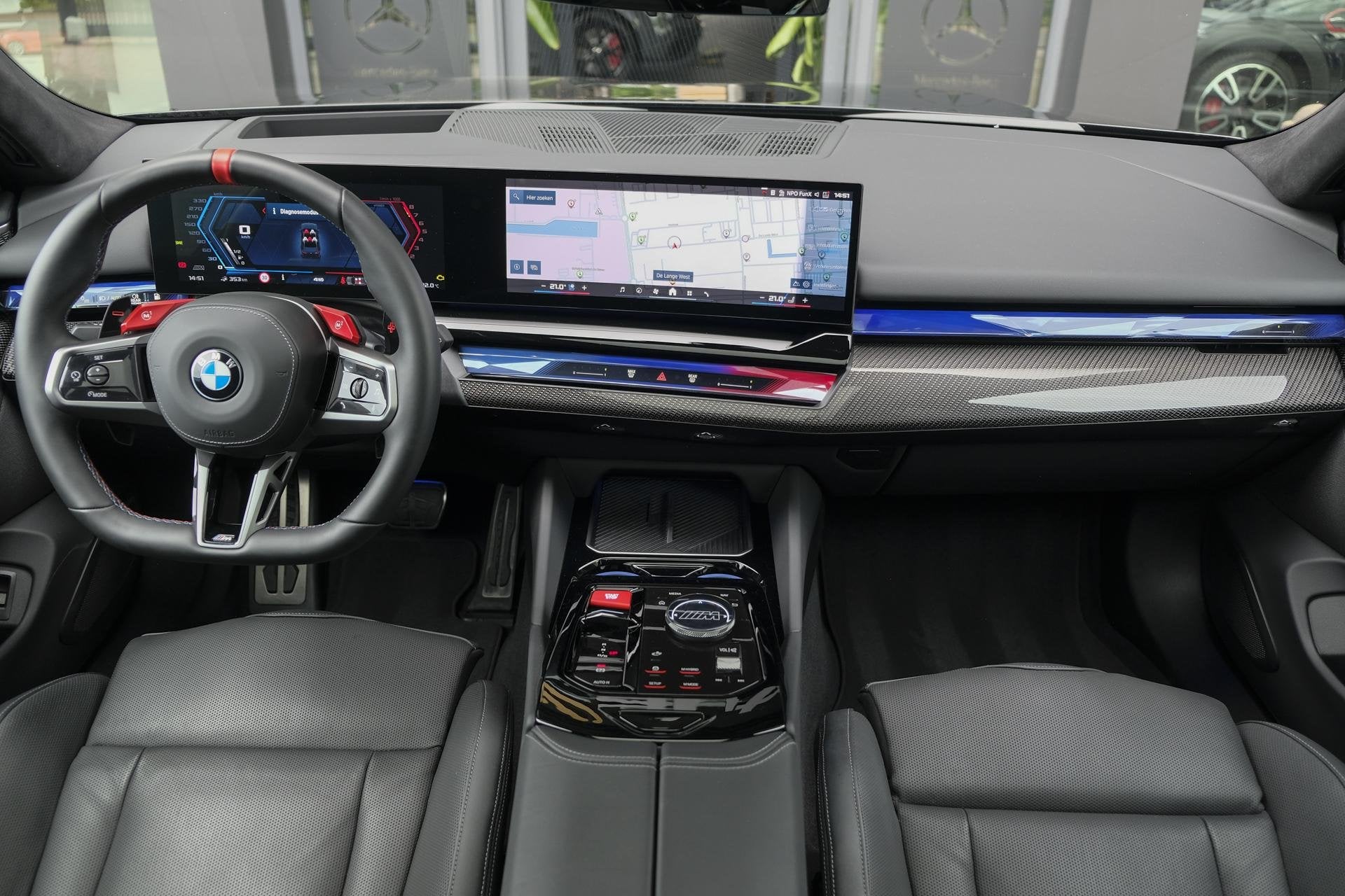 BMW M5 Touring V8 727pk Hybrid Panoramadak Keramisch Full ca, Automaat, Gebruikt, 2000 kg, 4395 cc