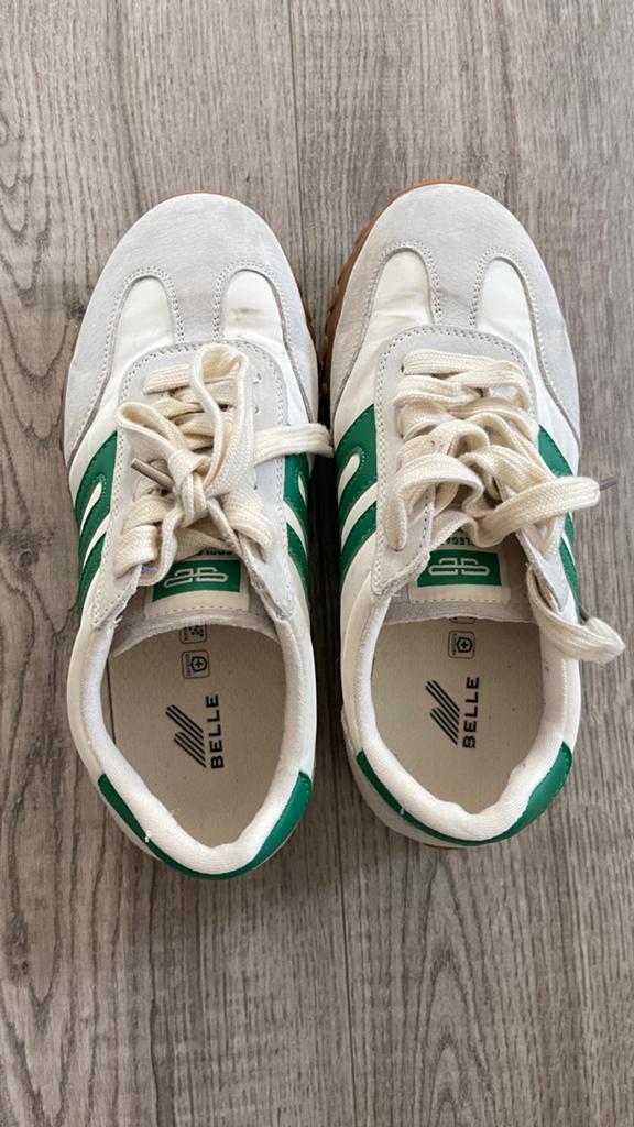 Mooie Belle Sneakers Wit/Groen - Maat 37 (Dames/Meiden), Ophalen of Verzenden, Gedragen, Wit, Sneakers of Gympen