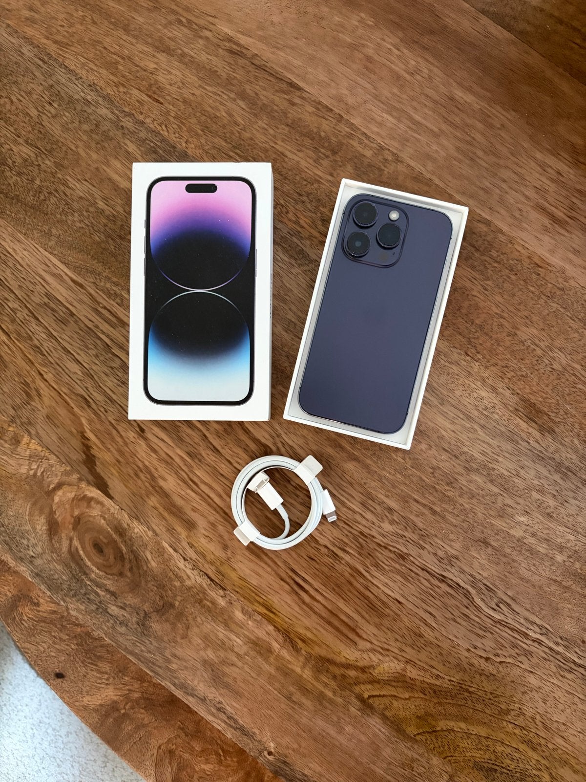 iPhone 14 Pro 256GB Dieppaars - Zo goed als nieuw, 256 GB, 83 %, IPhone 14 Pro, Paars